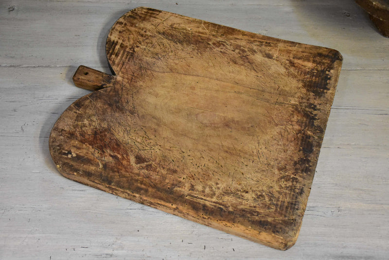 Rustic French cutting board with rounded edges
