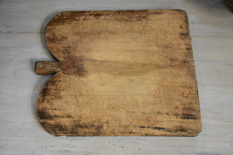 Rustic French cutting board with rounded edges