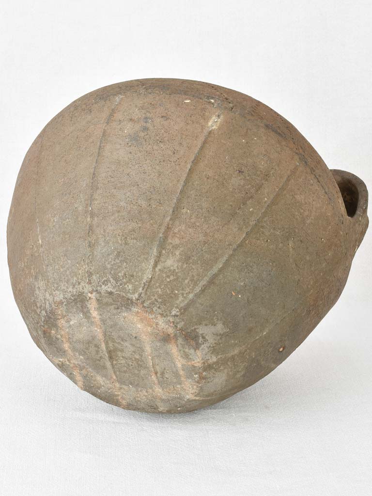 Late 18th / early 19th century pot  - Garos et Bouillon 13¾"