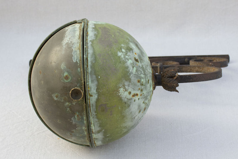 19th century French bistro sponge holder