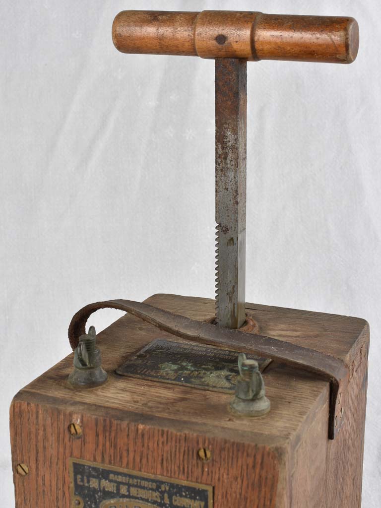 Antique plunger box / dynamite detonator / blasting machine 14¼"