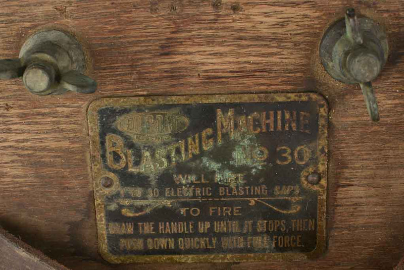 Antique plunger box / dynamite detonator / blasting machine 14¼"