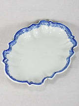 Louis XIV Moustiers faience oval platter with undulating edge - blue and white 12½" x 17"