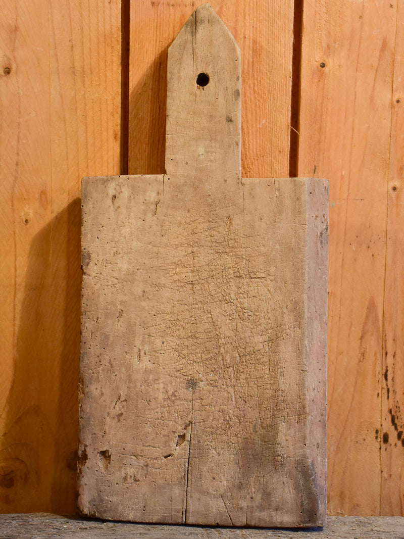 Small cutting board with pointed handle