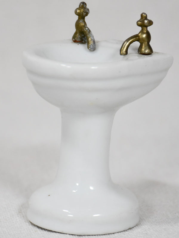 Vintage porcelain miniature bath samples