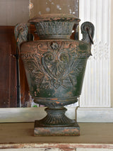 Marriage urns, Directoire cast-iron, French (two)