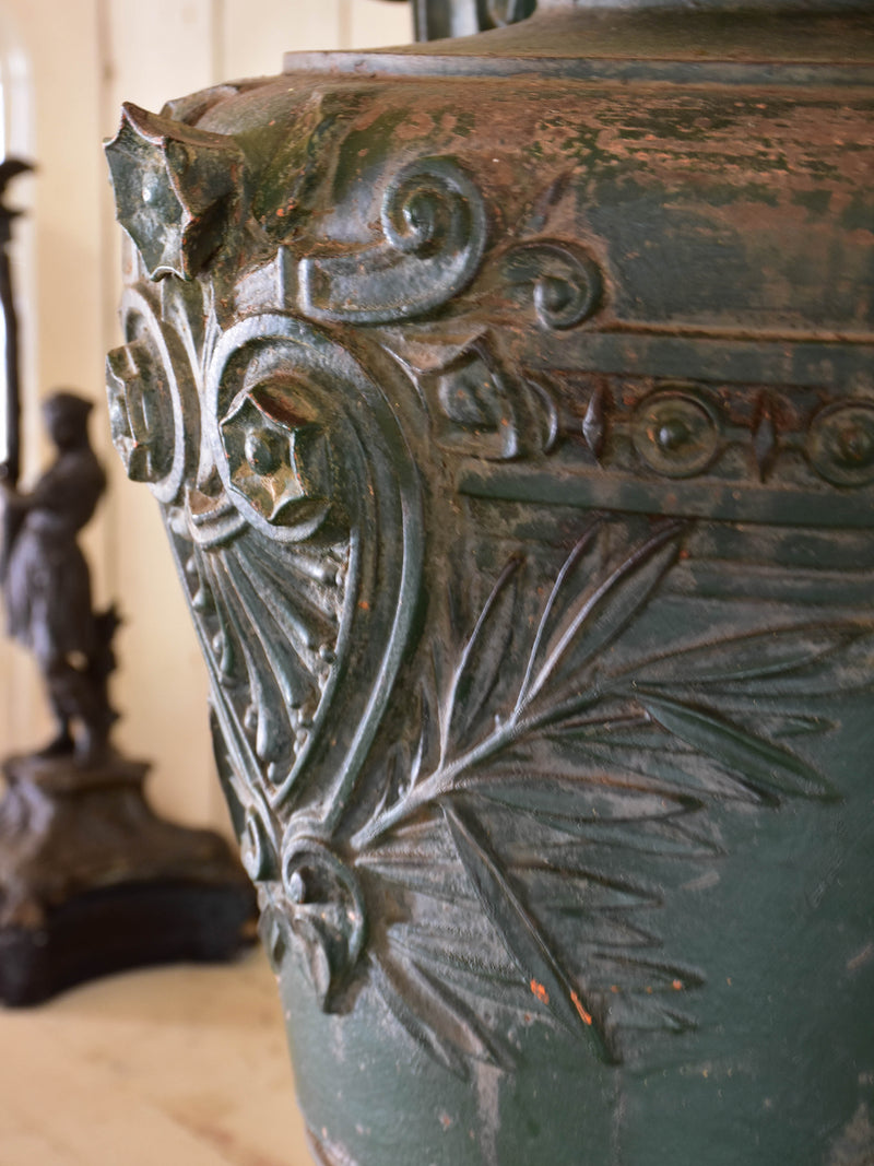 Marriage urns, Directoire cast-iron, French (two)