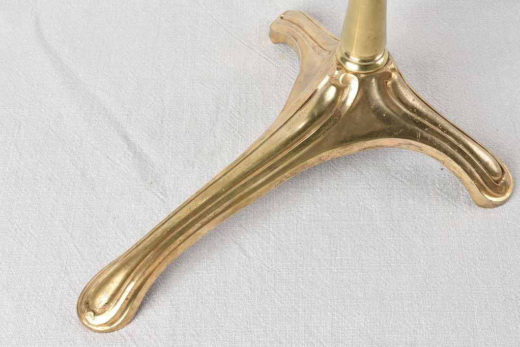Pair of adjustable presentation stands - Seigel 29¼"