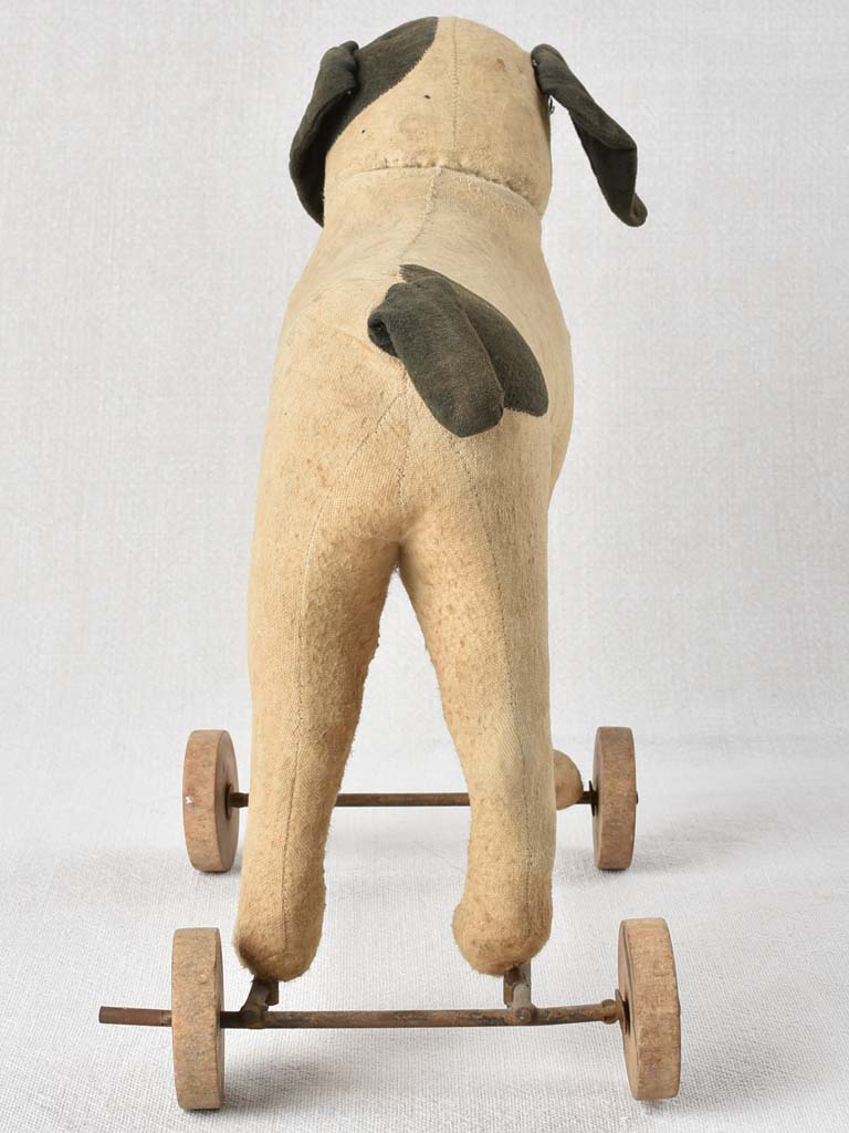 Late 19th century dog pull-toy - fabric