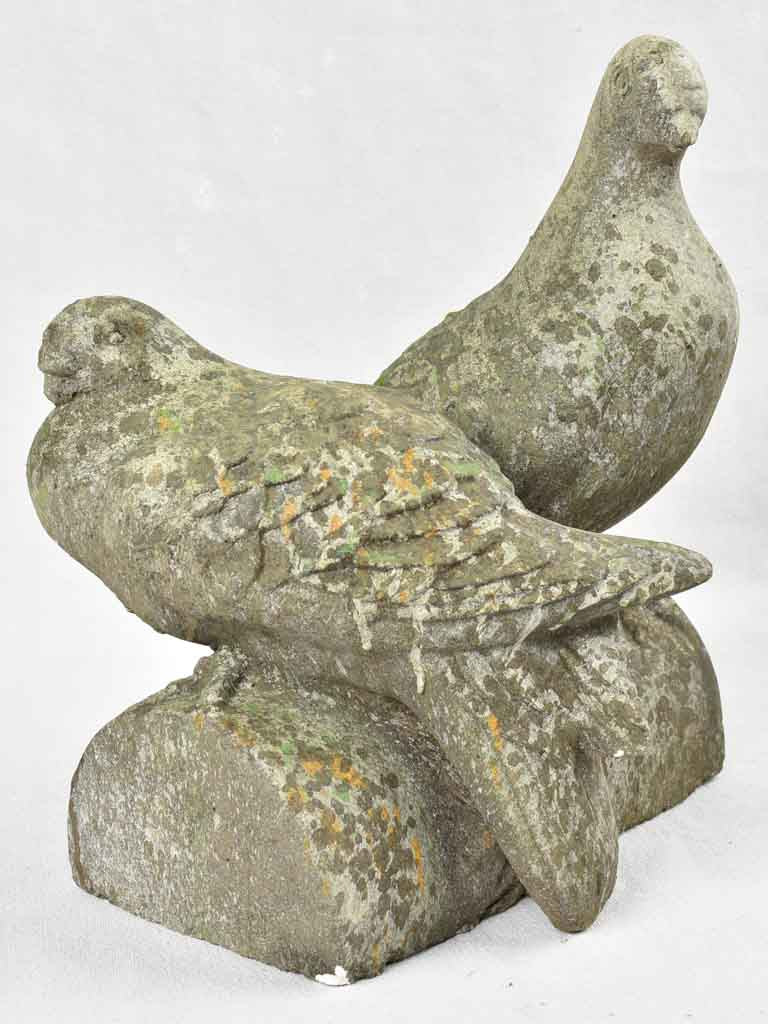 Pair of vintage garden pigeon sculptures 13"
