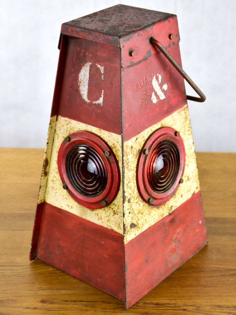 Antique French 'cligniscope' warning lamp