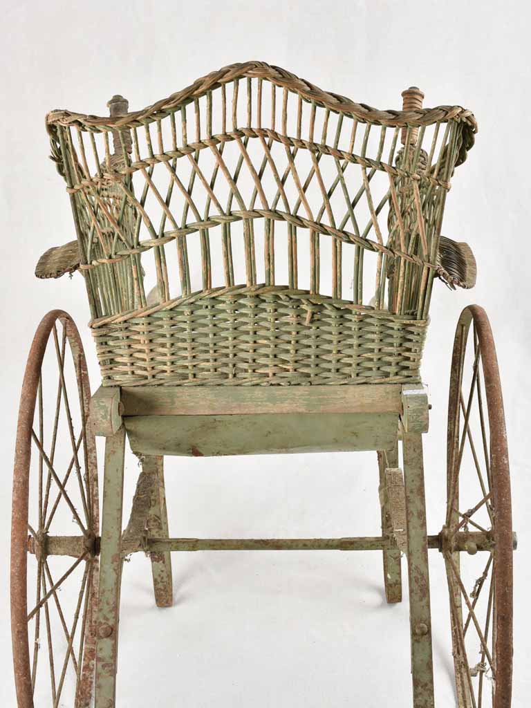 Antique wicker children's chariot (pulled by dogs) - 19th century