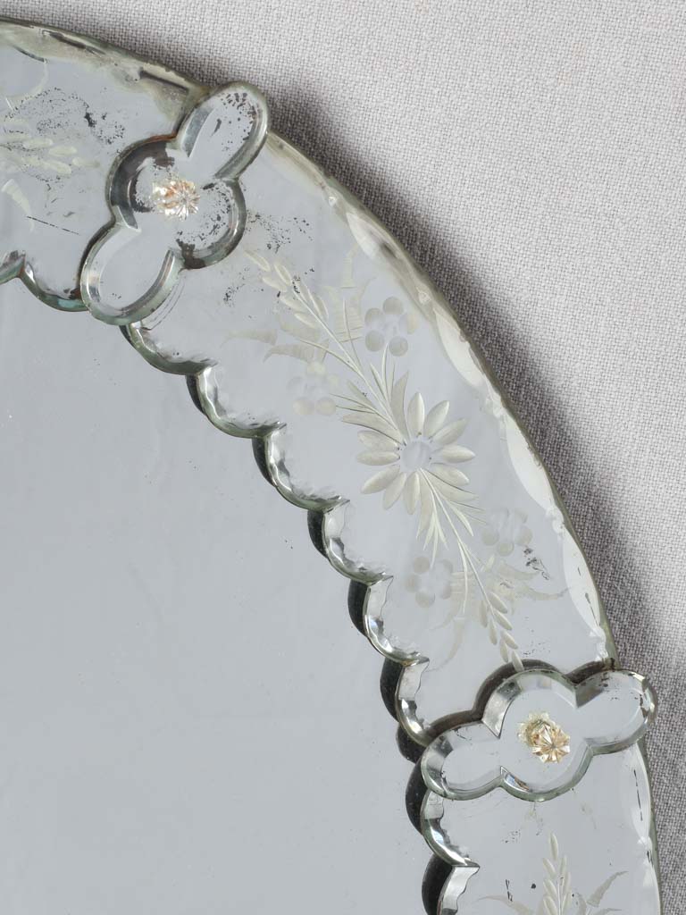 Pretty oval Venetian mirror with floral etchings 24¾" x 19¼"