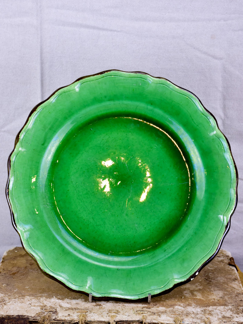 Vintage green platter from Villeneuve les Avignon