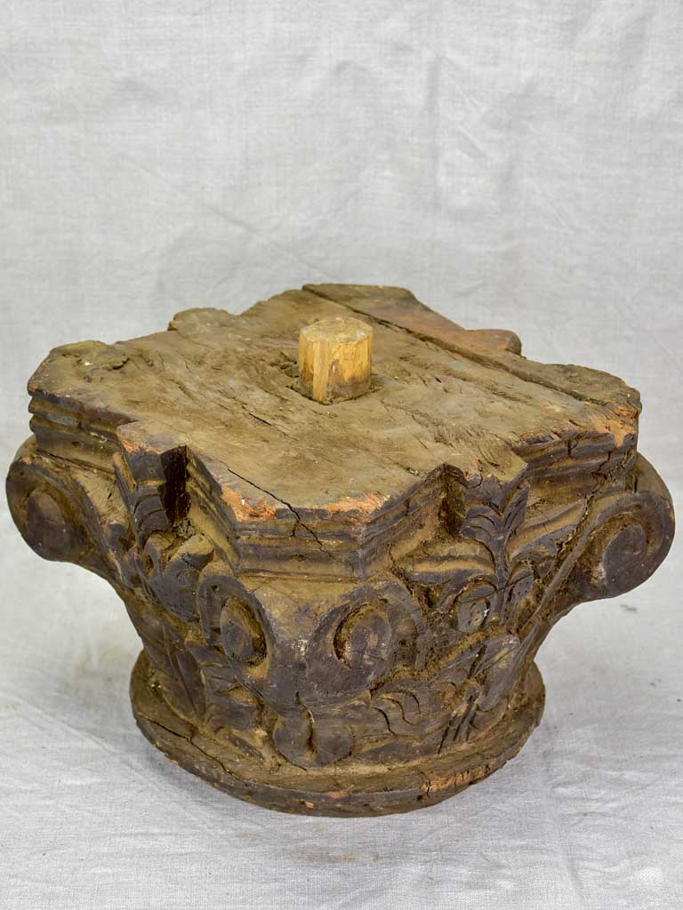 Antique salvaged column capital