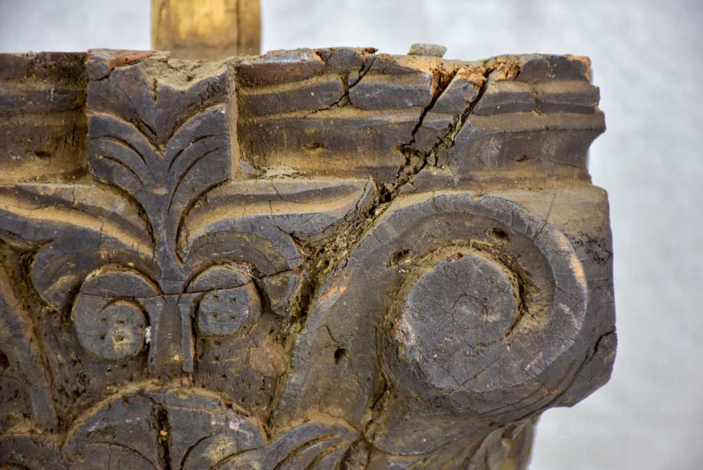 Antique salvaged column capital