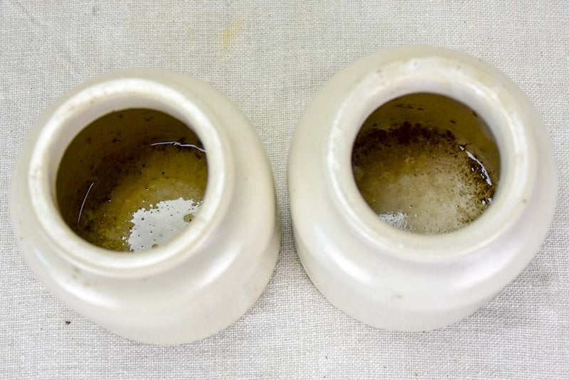 Pair of mid century sandstone pots - white 4¾"