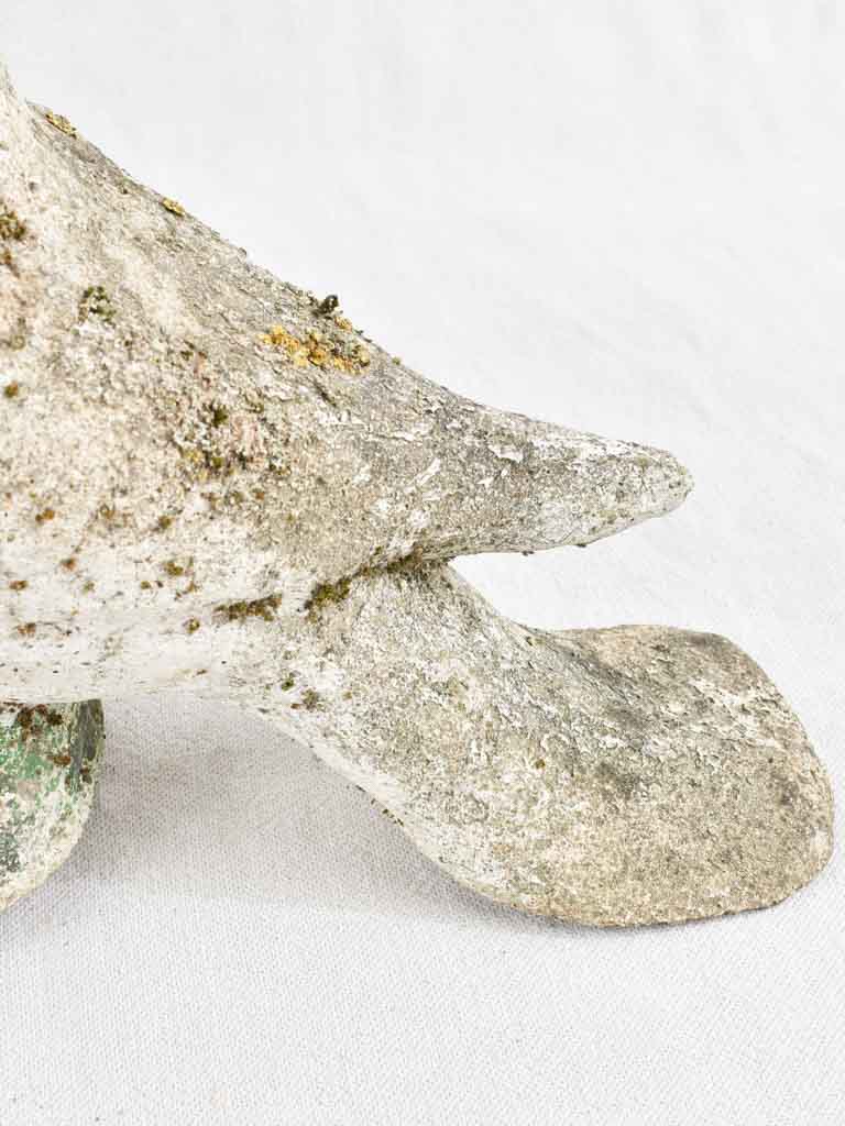 Pair of vintage garden pigeon sculptures