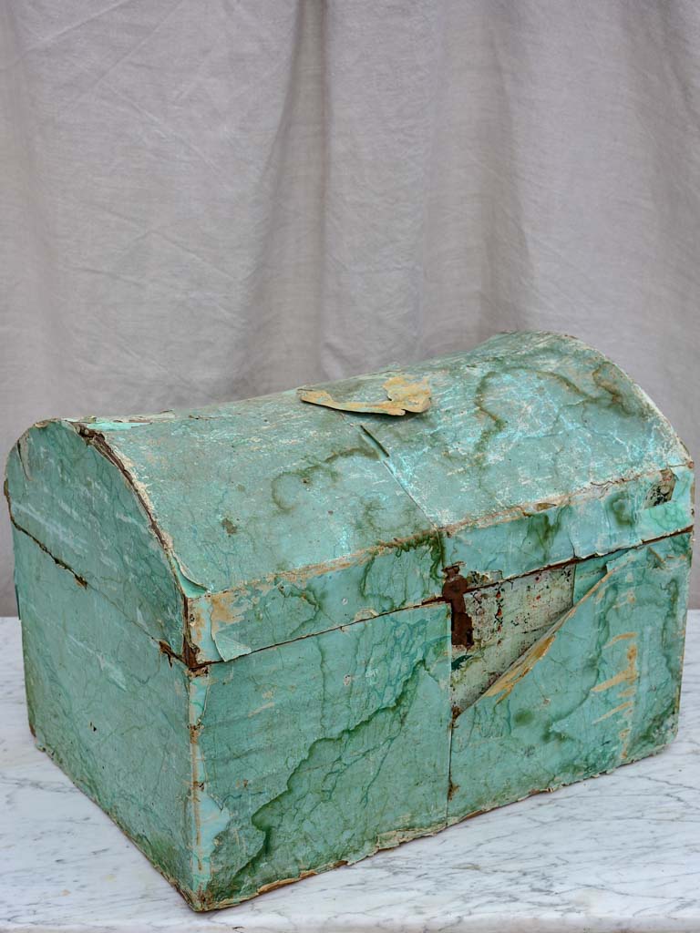 Antique French trunk for a wedding