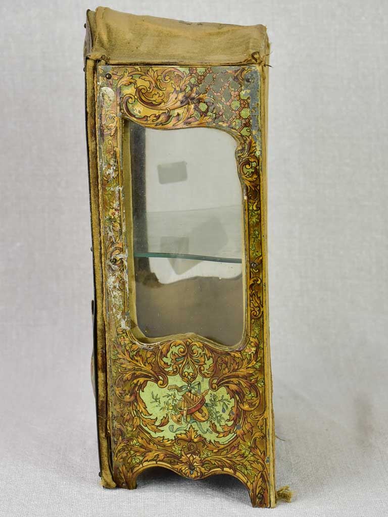 Louis XV style presentation window 10¼"