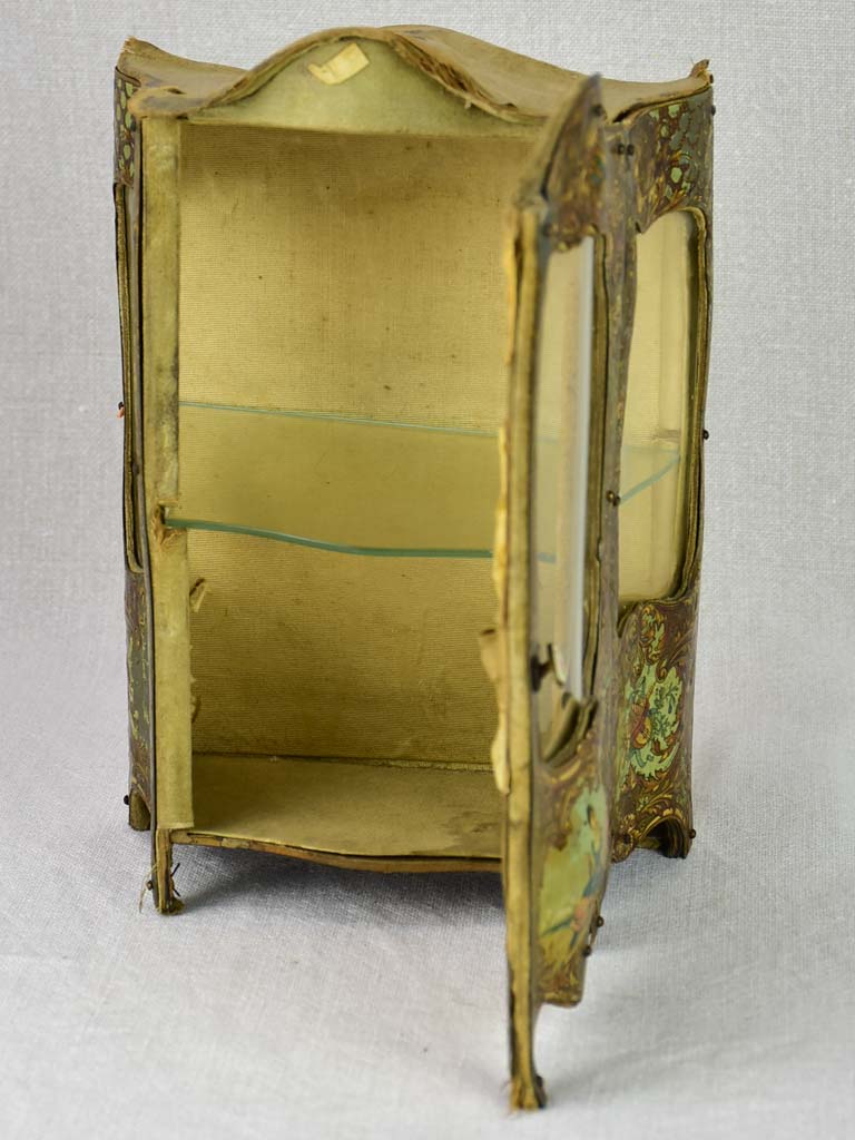 Louis XV style presentation window 10¼"