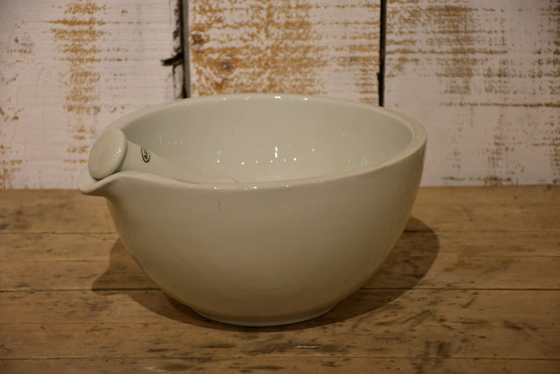 Mortar & pestle (Giraud Demay Vignolet) 20th-c