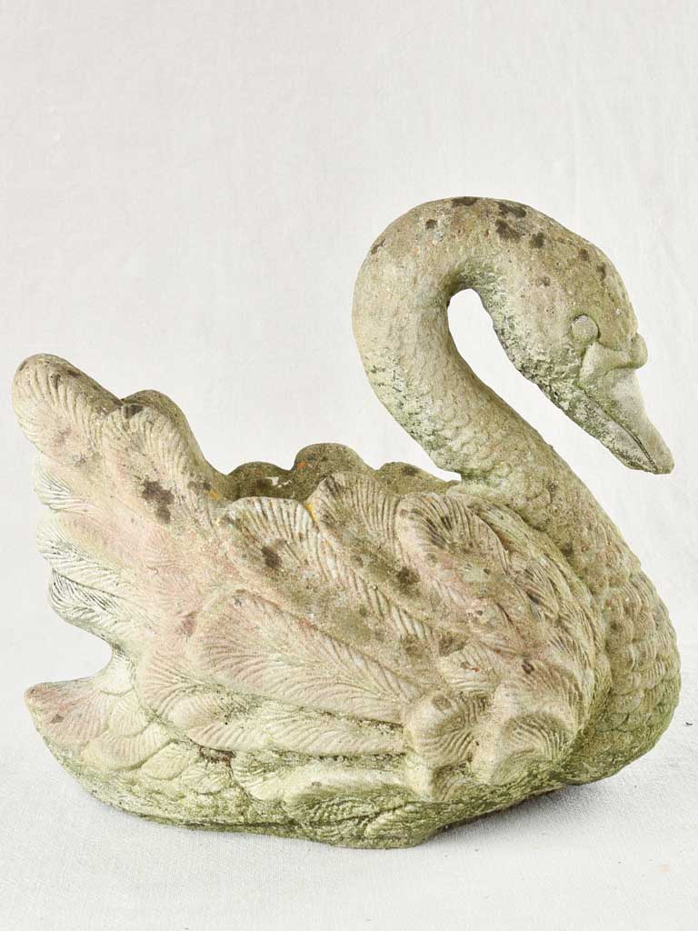 Vintage swan garden planter 14½"