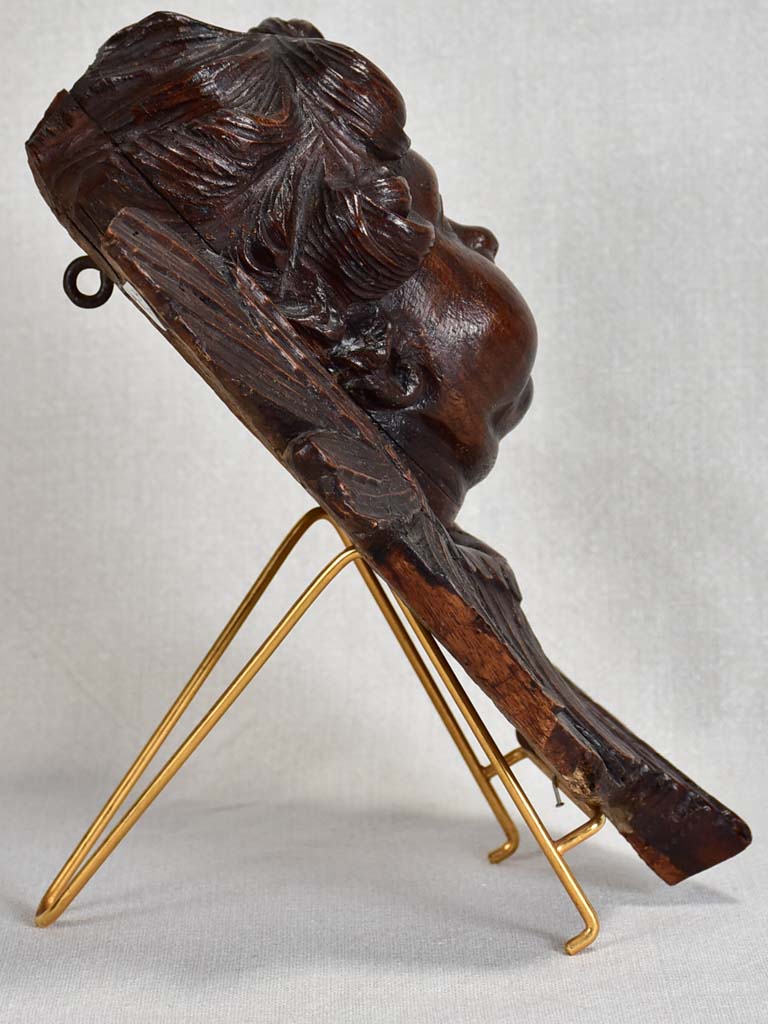 17th-century carved angel sculpture 11"