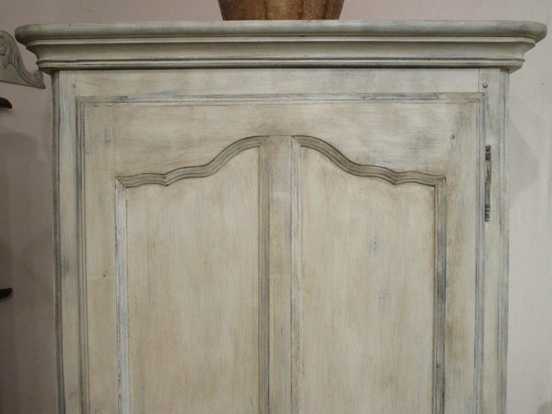 Petite armoire in walnut