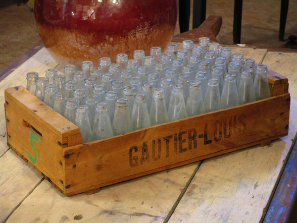 French fruit box with 66 juice bottles
