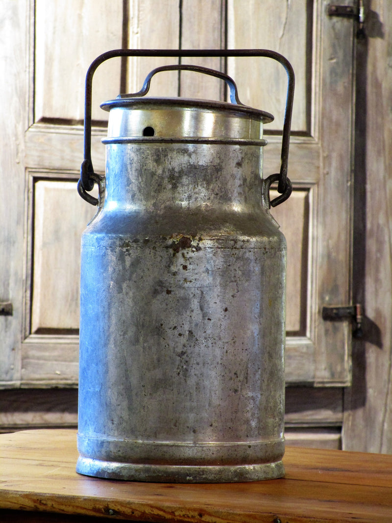 19th century oil canister from Nîmes