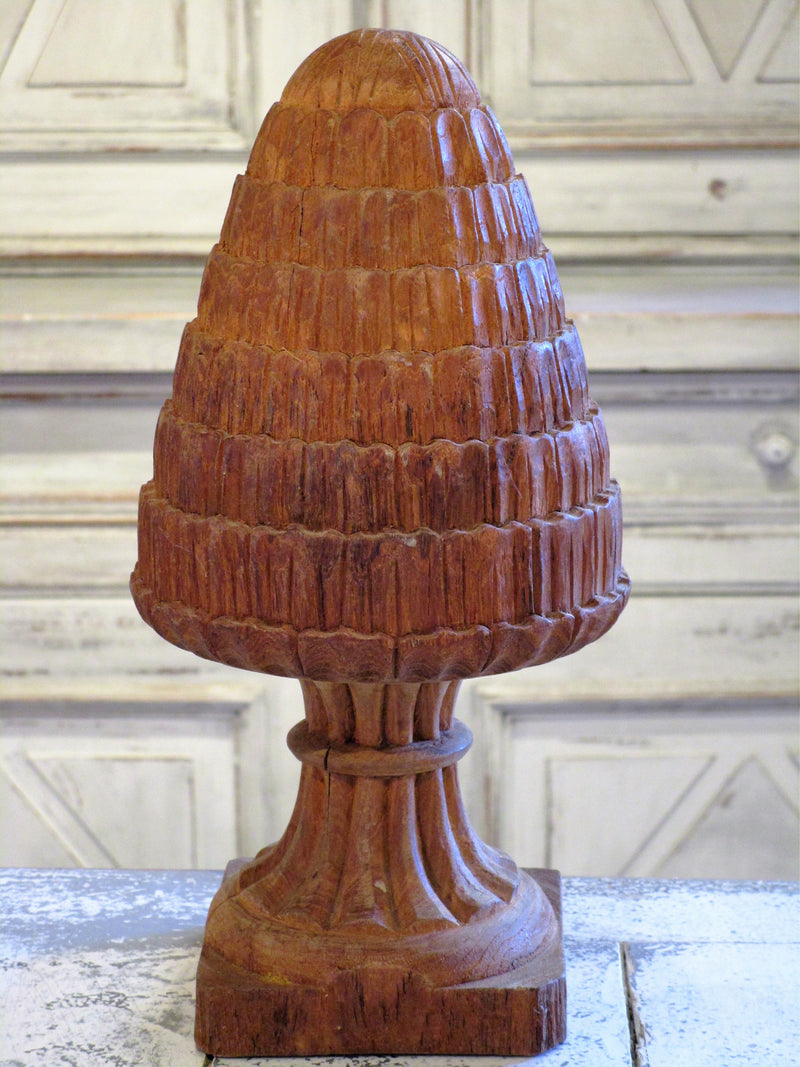 Decorative carved finial