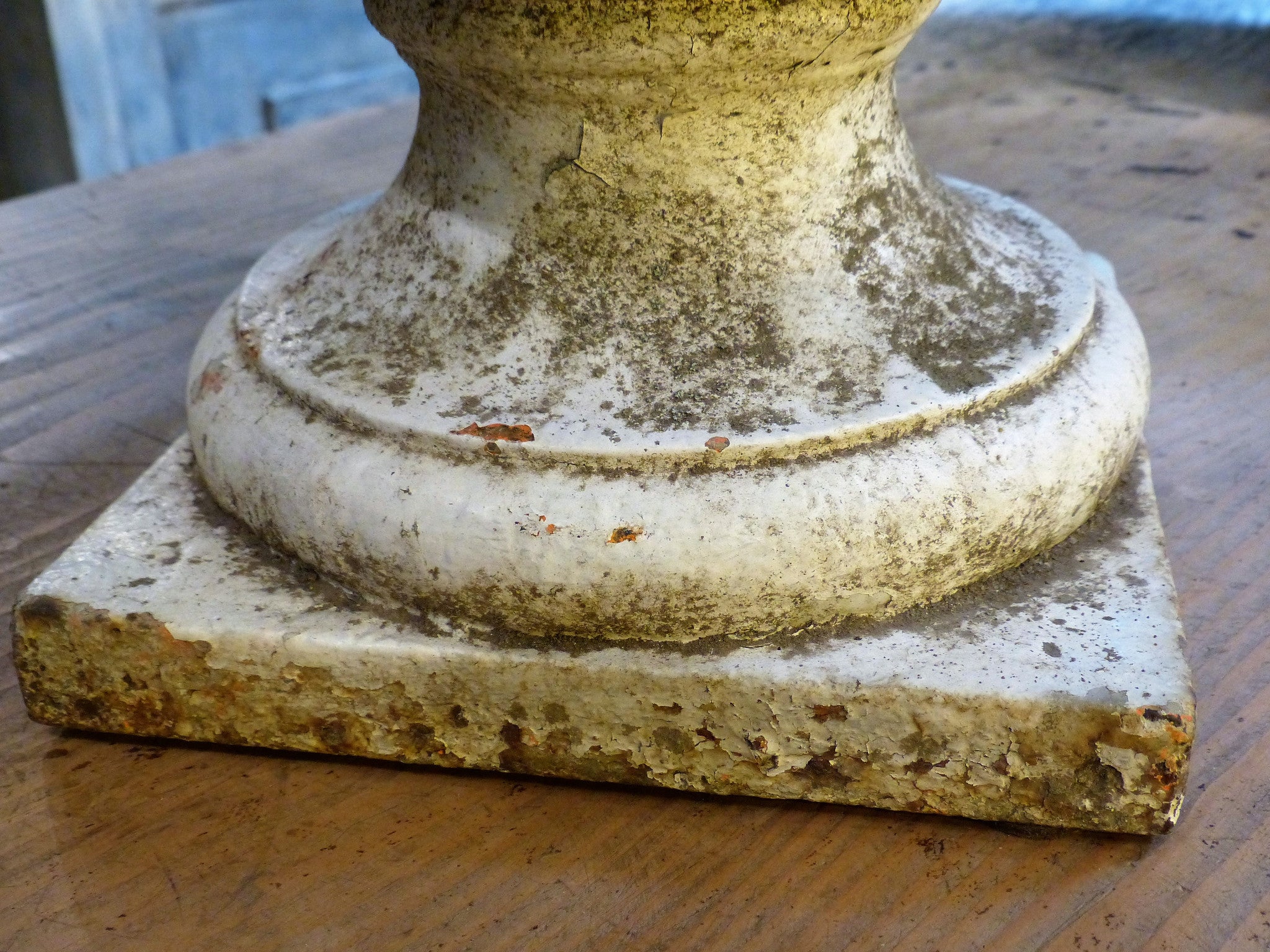 Large white Medici urn in cast iron