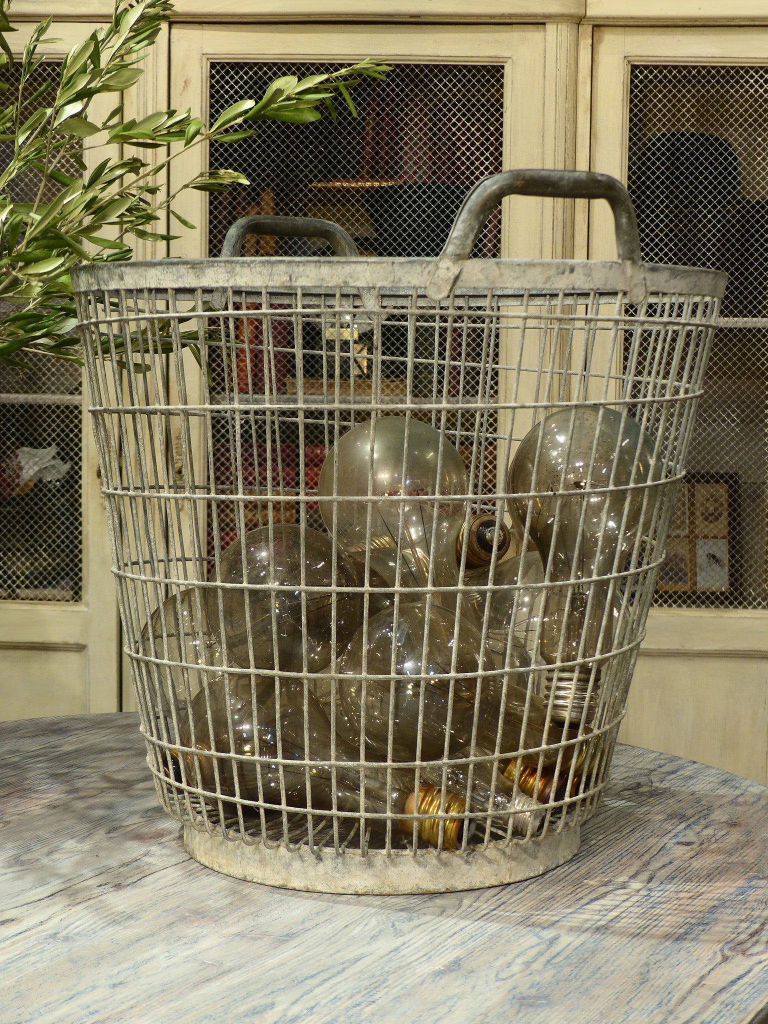 Large French seafood basket