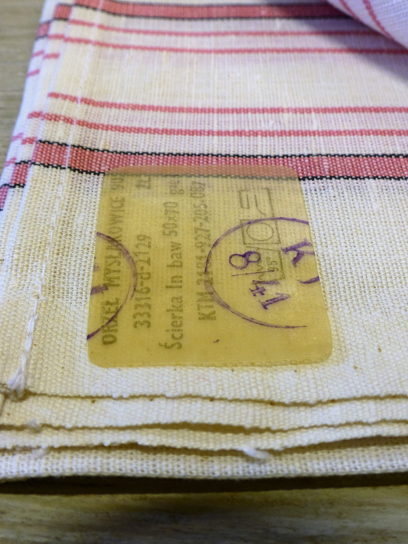 Fine linen tea towel with pink stripe – 1940’s