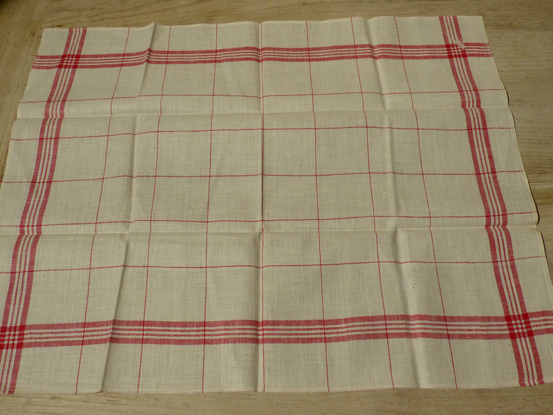 Set of 4 red checked fine linen tea towels