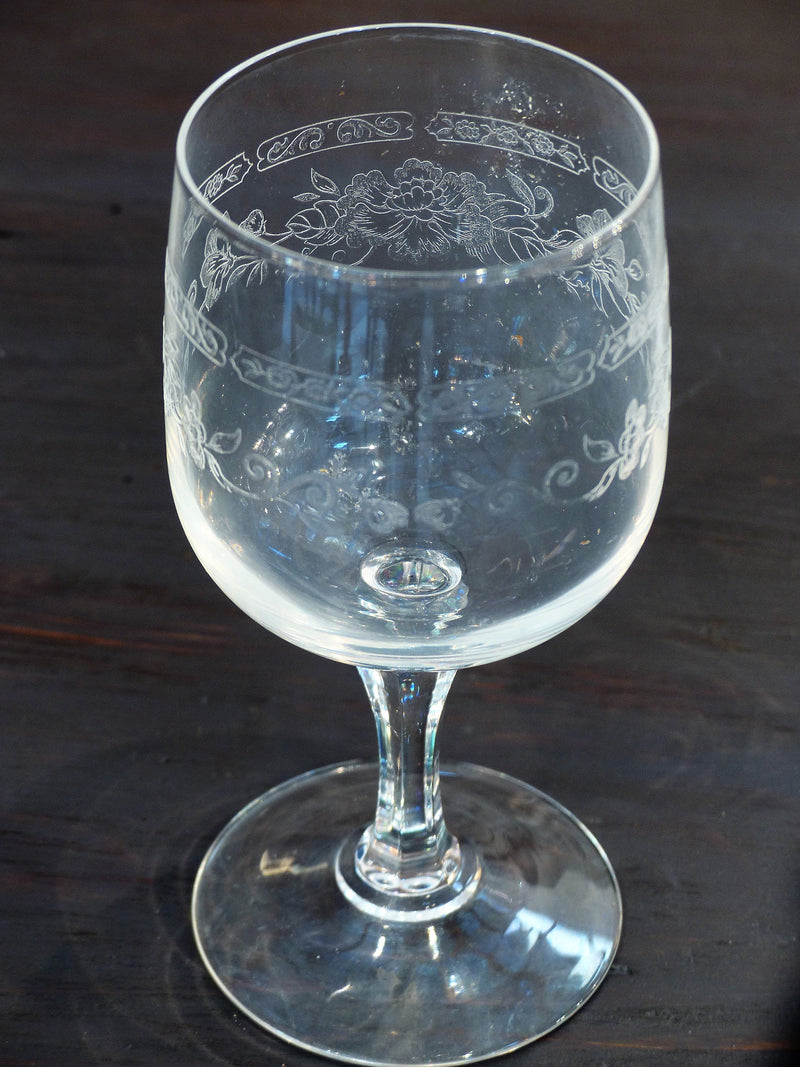 Set of 12 French red wine glasses – 1930’s