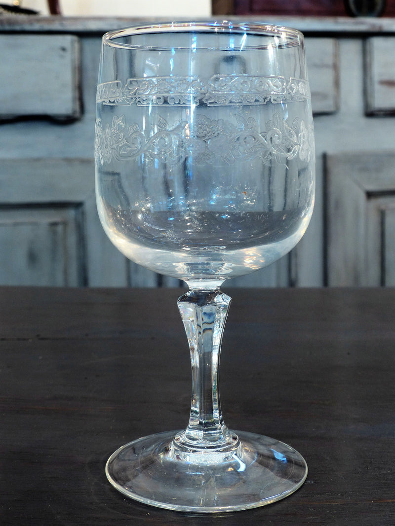 Set of 12 French red wine glasses – 1930’s
